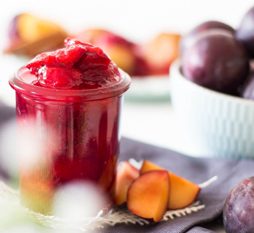Quarkknödel mit Pflaumenkompott - süße Sünde ⋆ Lieblingszwei * Foodblog Quarkknödel mit Pflaumenkompott - süße Sünde ⋆ Lieblingszwei * Foodblog