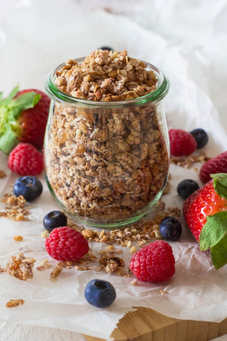 Fruchtiges Knuspermüsli mit Erdbeeren, Aprikosen &amp; Kokos ⋆ ...