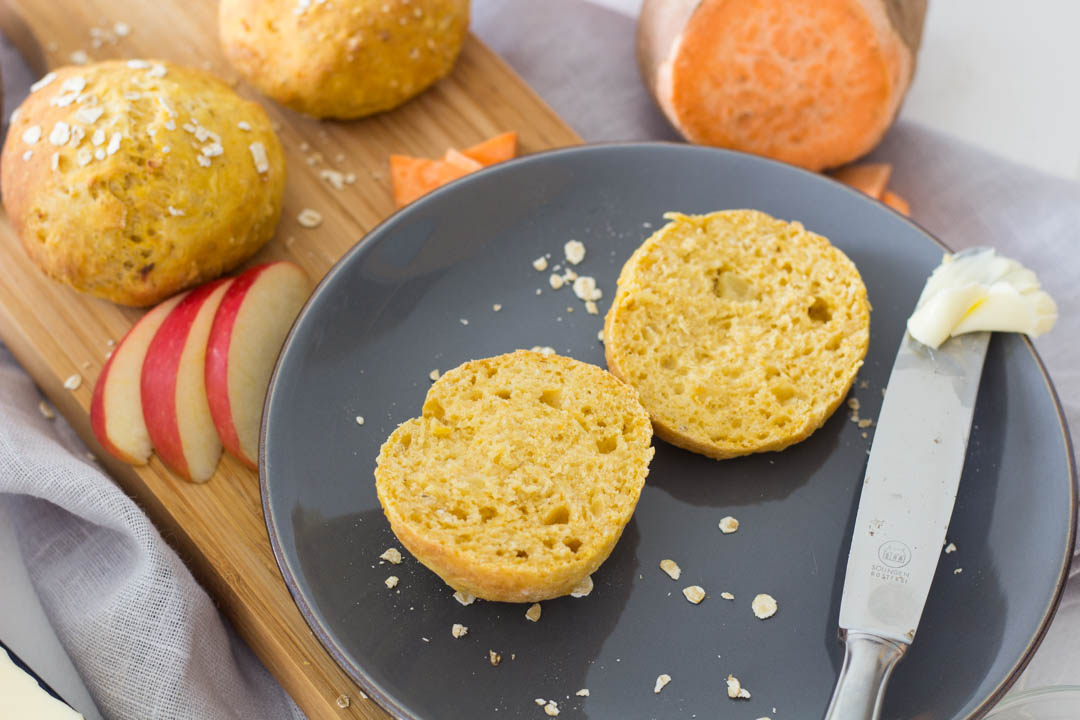 Süßkartoffelbrötchen mit Apfel &amp; Haferflocken ⋆ Lieblingszwei * Foodblog