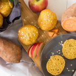 Süßkartoffelbrötchen mit Apfel - gesunde Frühstücksidee