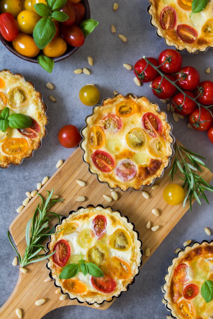 Tomaten-Mozzarella Tartelettes