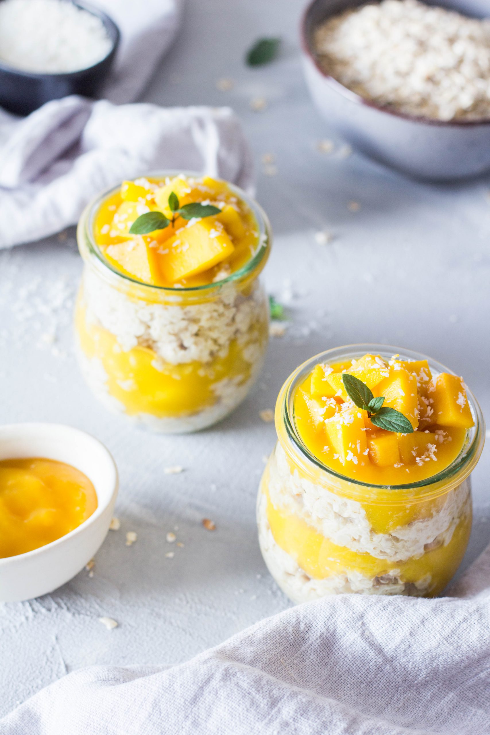 Mango-Kokos Porridge - leckeres Frühstück - www.lieblingszwei.de