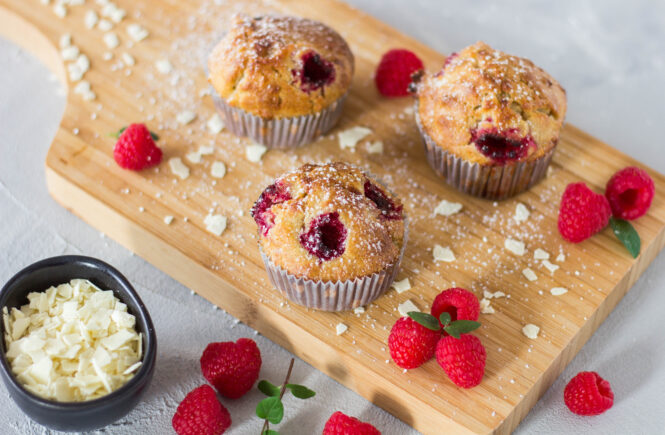 Himbeermuffins mit weißer Schokolade ⋆ Lieblingszwei * Foodblog