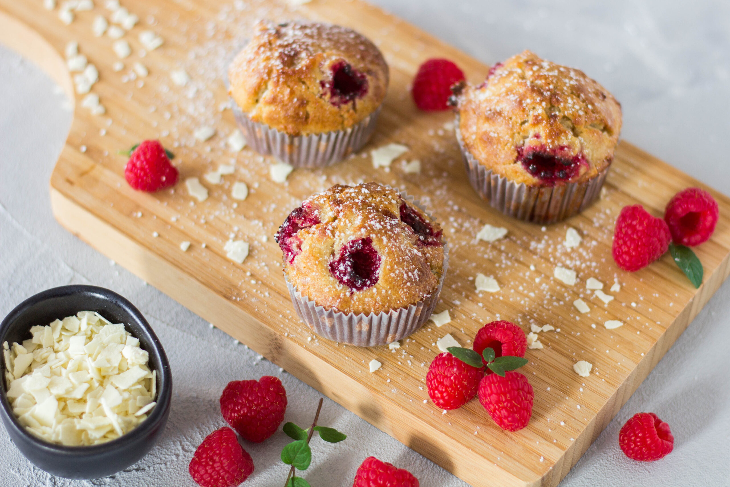 Himbeermuffins mit weißer Schokolade ⋆ Lieblingszwei * Foodblog