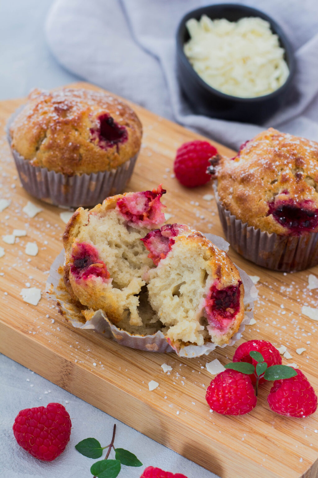 Himbeermuffins mit weißer Schokolade ⋆ Lieblingszwei * Foodblog