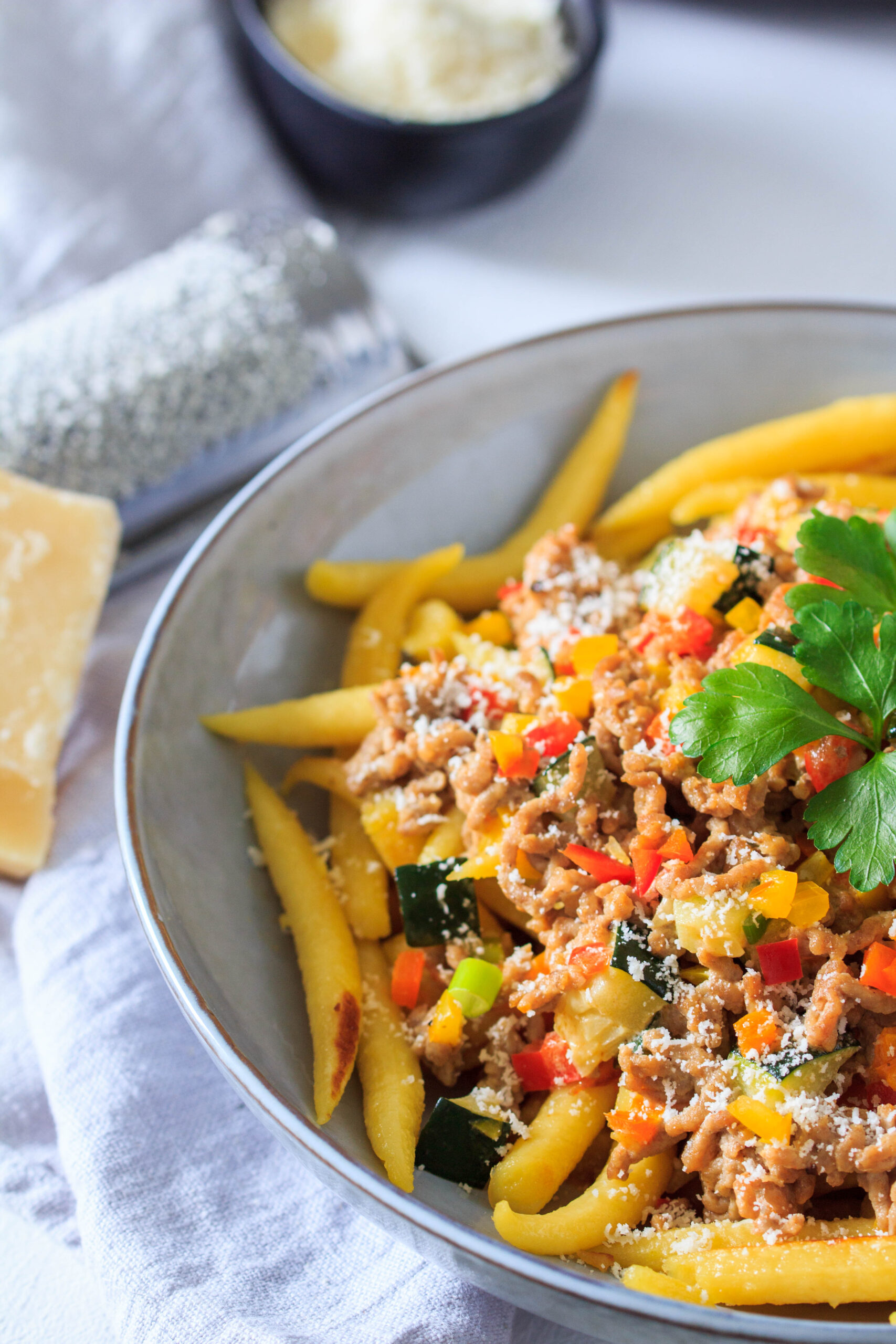 Schupfnudelpfanne mit Gemüse und Hackfleisch ⋆