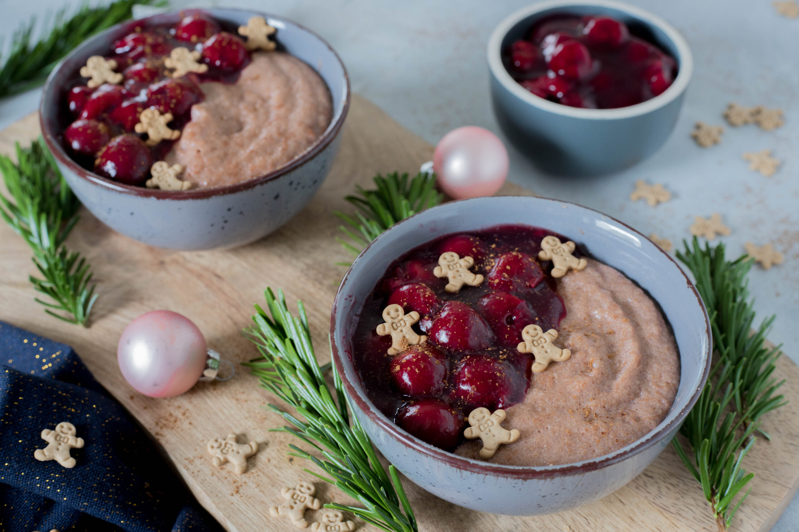 Schoko-Grießbrei mit heißen Kirschen ⋆ Lieblingszwei * Foodblog