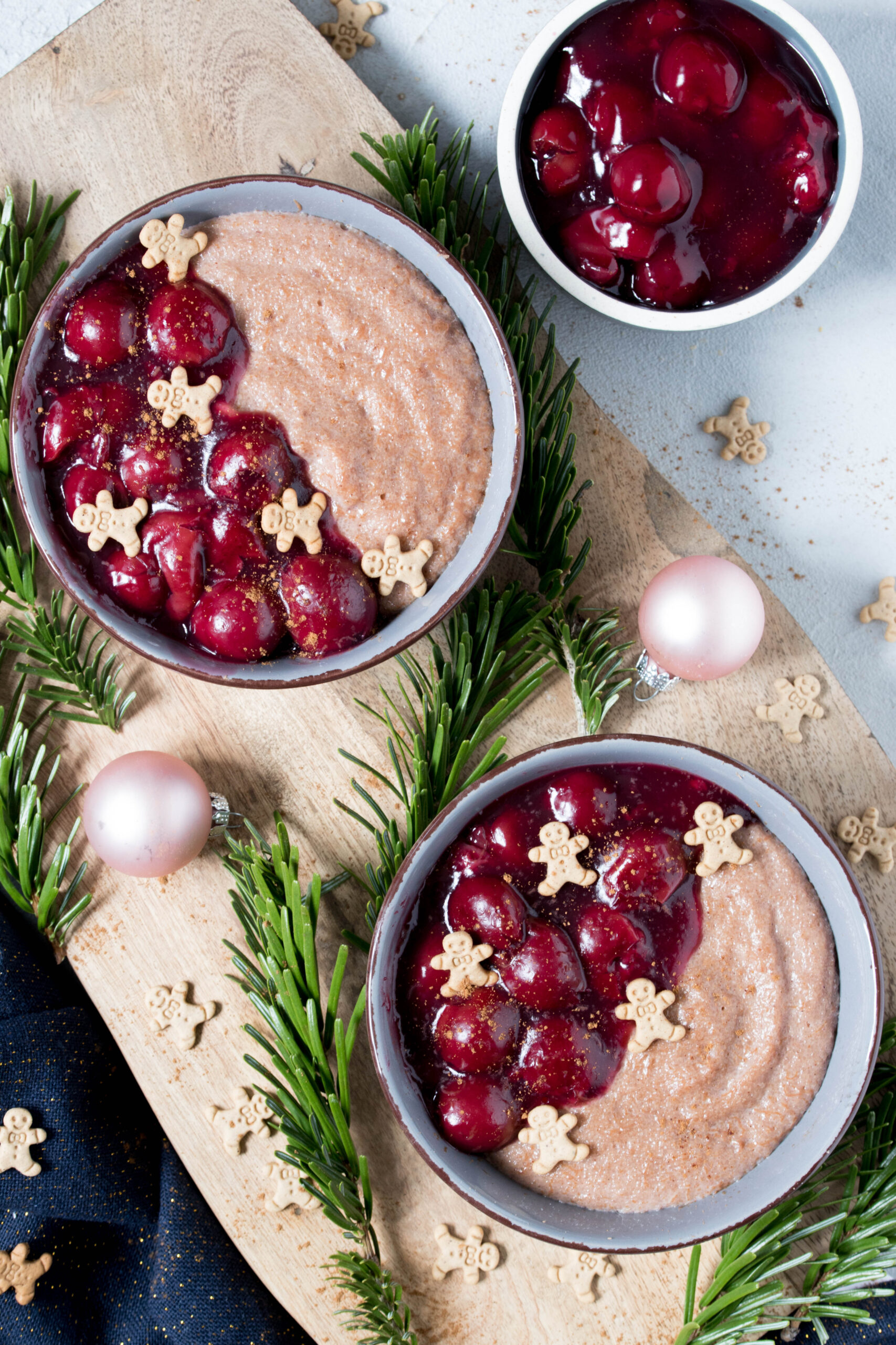 Schoko-Grießbrei mit heißen Kirschen ⋆ Lieblingszwei * Foodblog