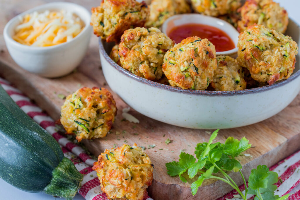 Zucchini-Käse Bällchen - schnell &amp; einfach ⋆