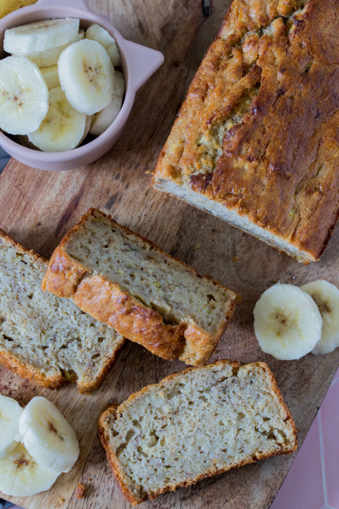 Bananenbrot mit Zucchini - saftig, gesund und lecker-. Perfekt für Kids
