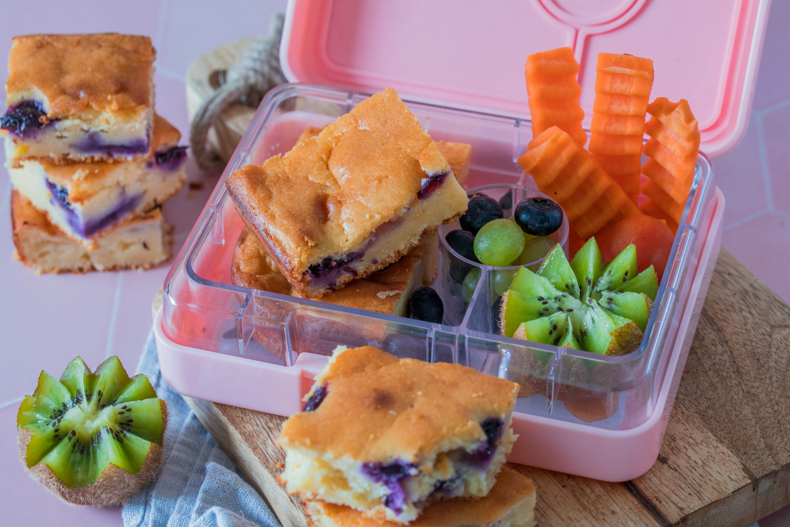 Schneller Snack für Kids: Joghurtkuchen mit Heidelbeeren