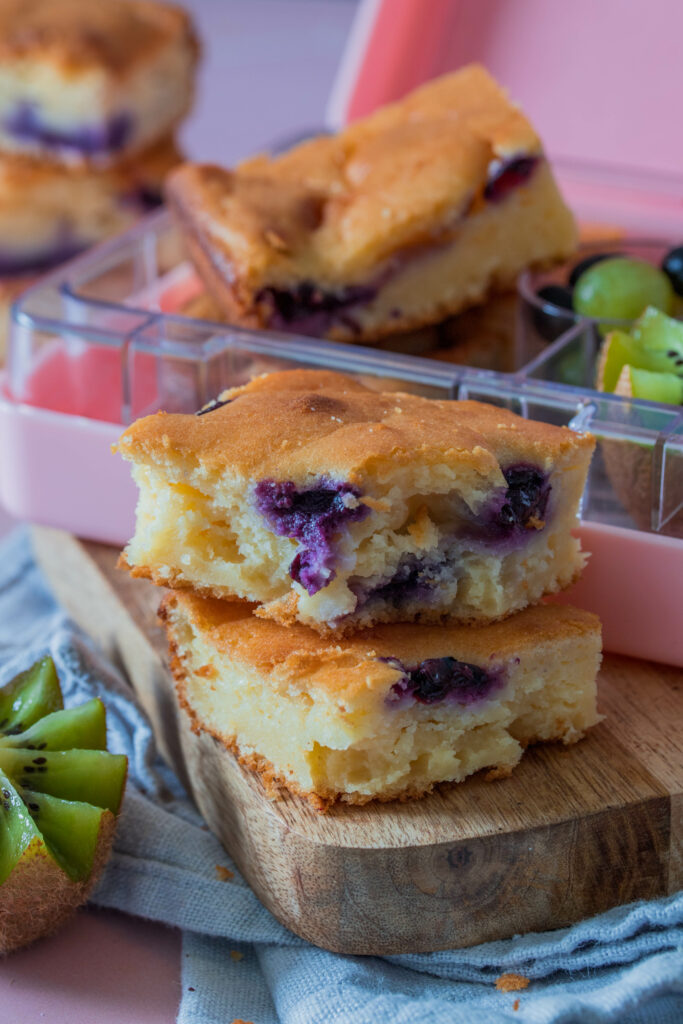 Einfach, schnell und lecker - Joghurtkuchen mit Heidelbeeren für Kids