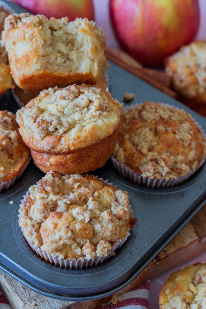 Knursprige Streuselmuffins mit Apfel und Zimt