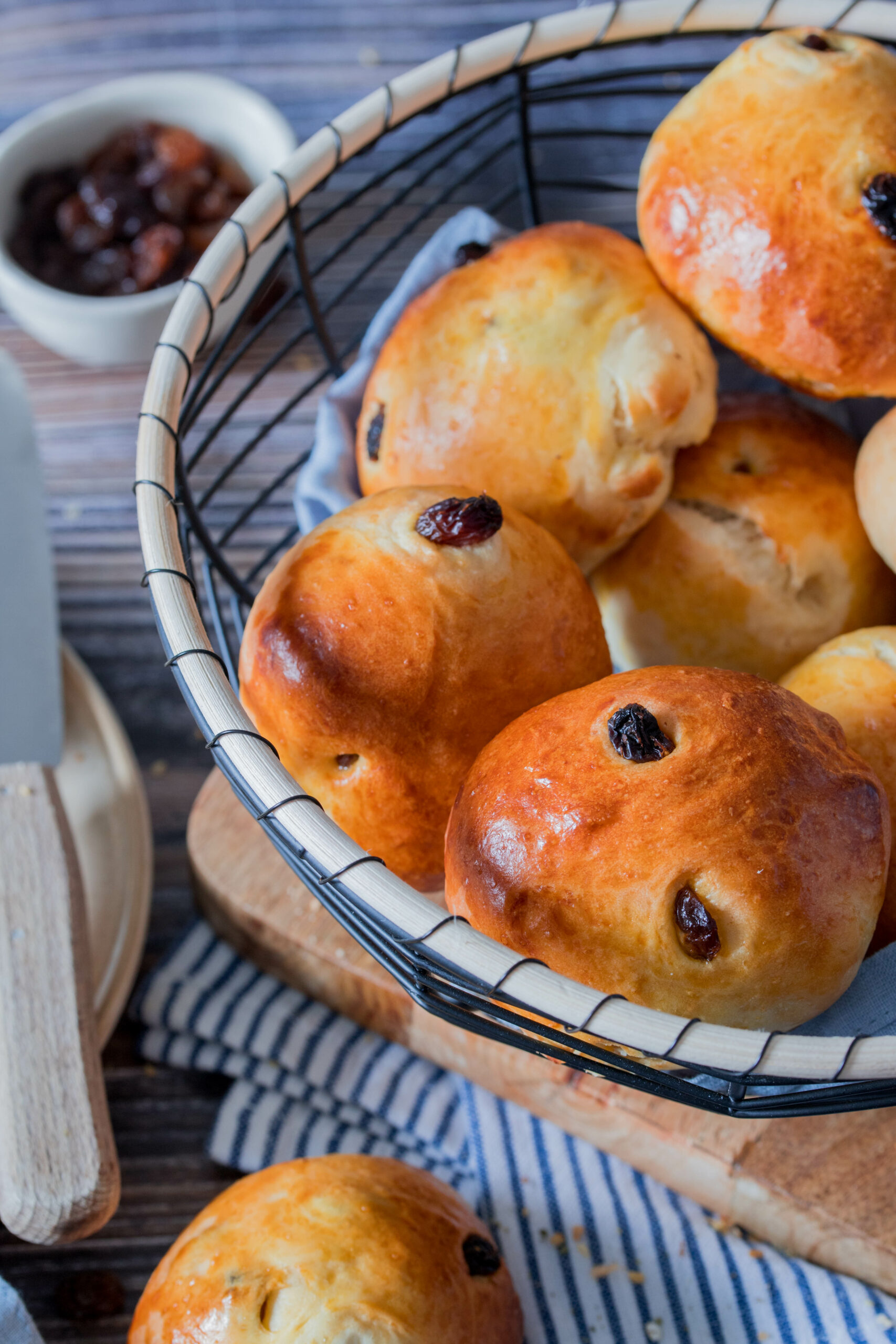 Rosinenbrötchen - schnell und einfach ⋆ Lieblingszwei * Foodblog Rosinenbrötchen - schnell und einfach ⋆ Lieblingszwei * Foodblog