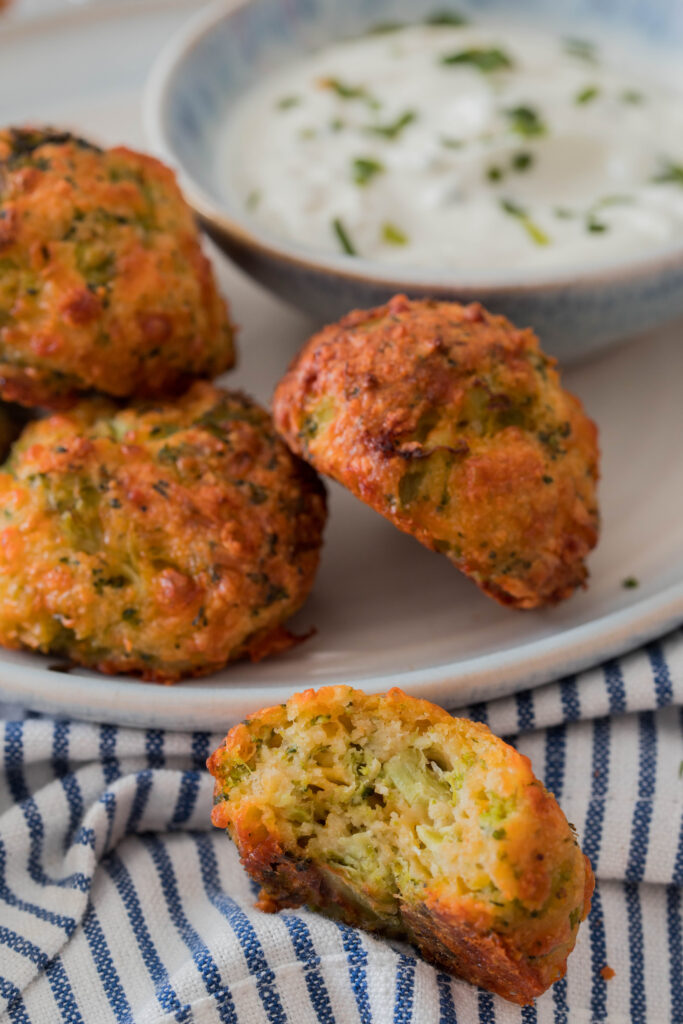 Brokkoli Käse Nuggets - schneller Snack 