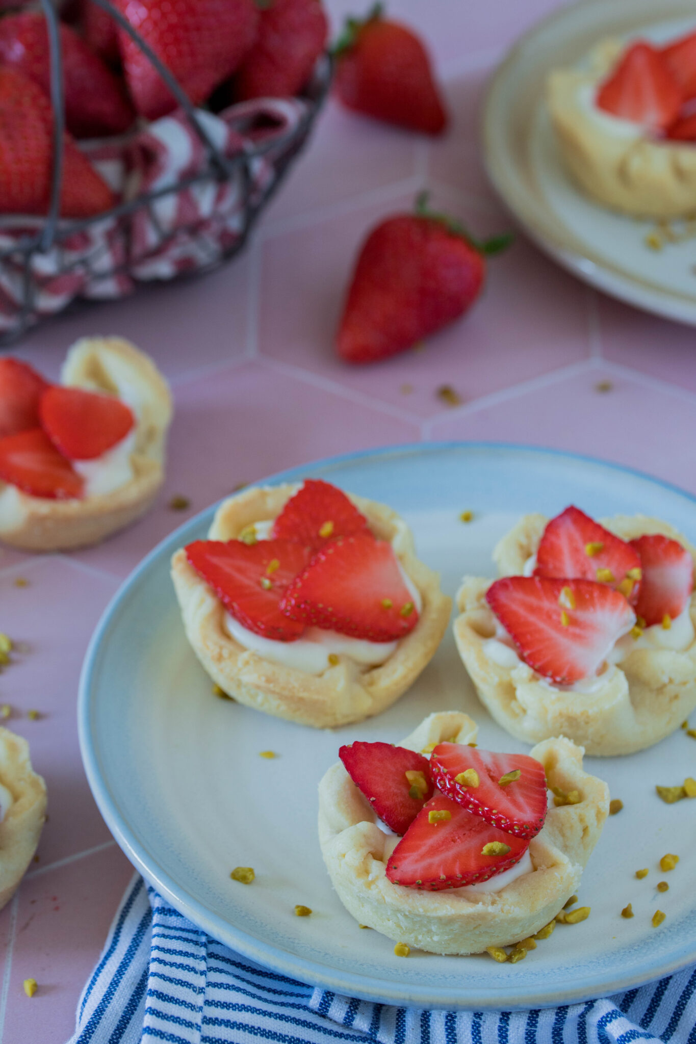Erdbeer-Vanillepudding Törtchen ⋆ Lieblingszwei * Foodblog