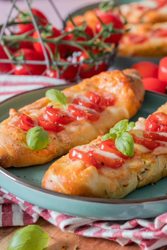 TK Laugenstangen Caprese