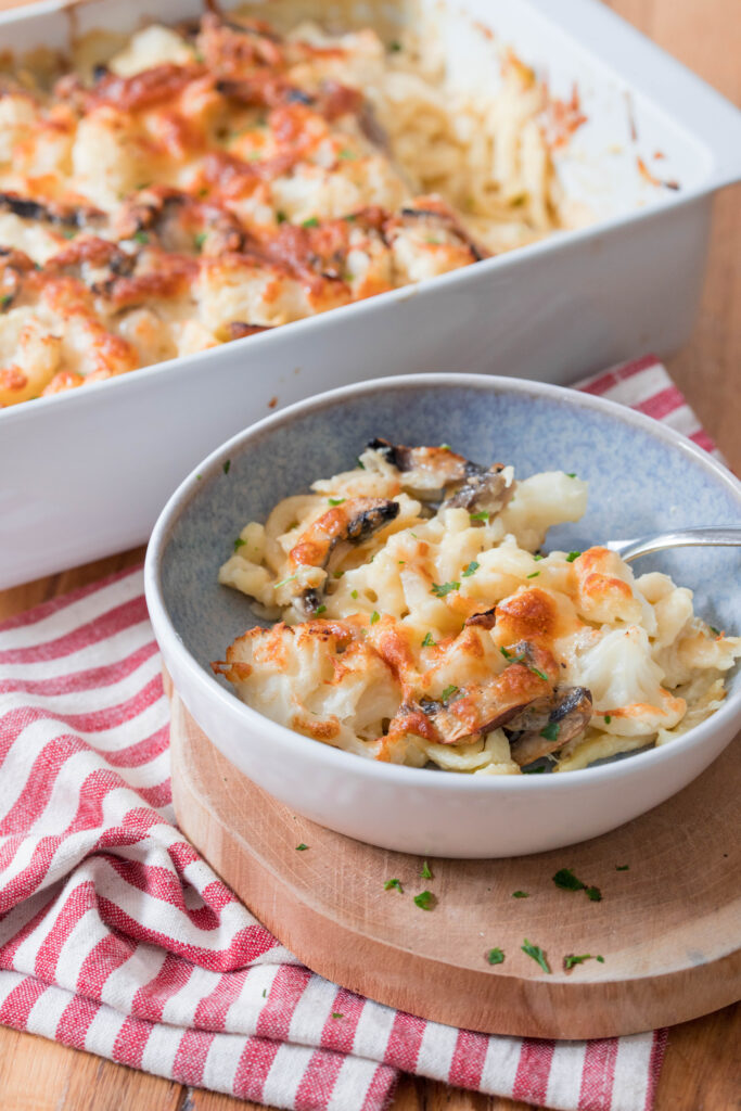 Schnelles Mittagessen - Spätzle Auflauf mit Pilzen und Blumenkohl