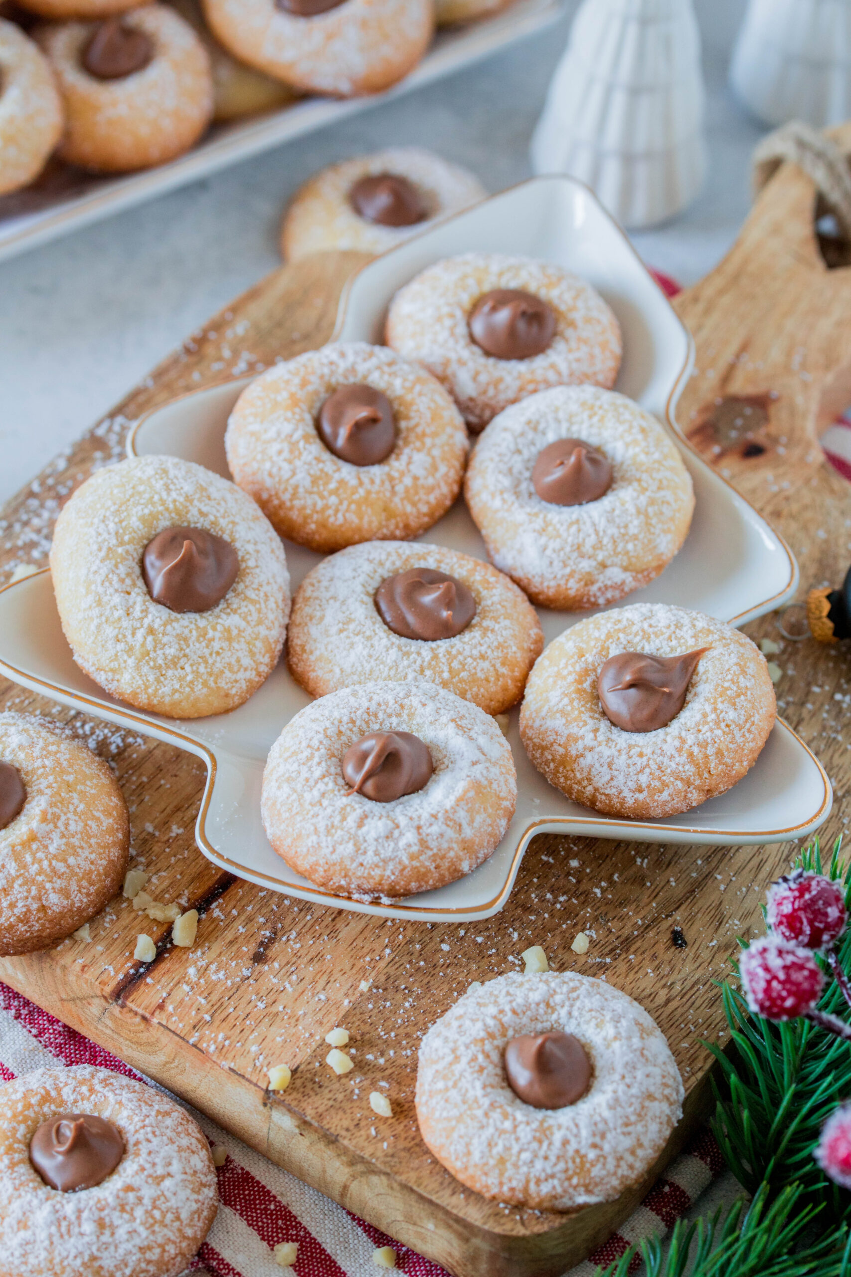 Nuss-Nougat Plätzchen - leckere Weihnachtskekse ⋆ Lieblingszwei * Foodblog Nuss-Nougat Plätzchen - leckere Weihnachtskekse ⋆ Lieblingszwei * Foodblog