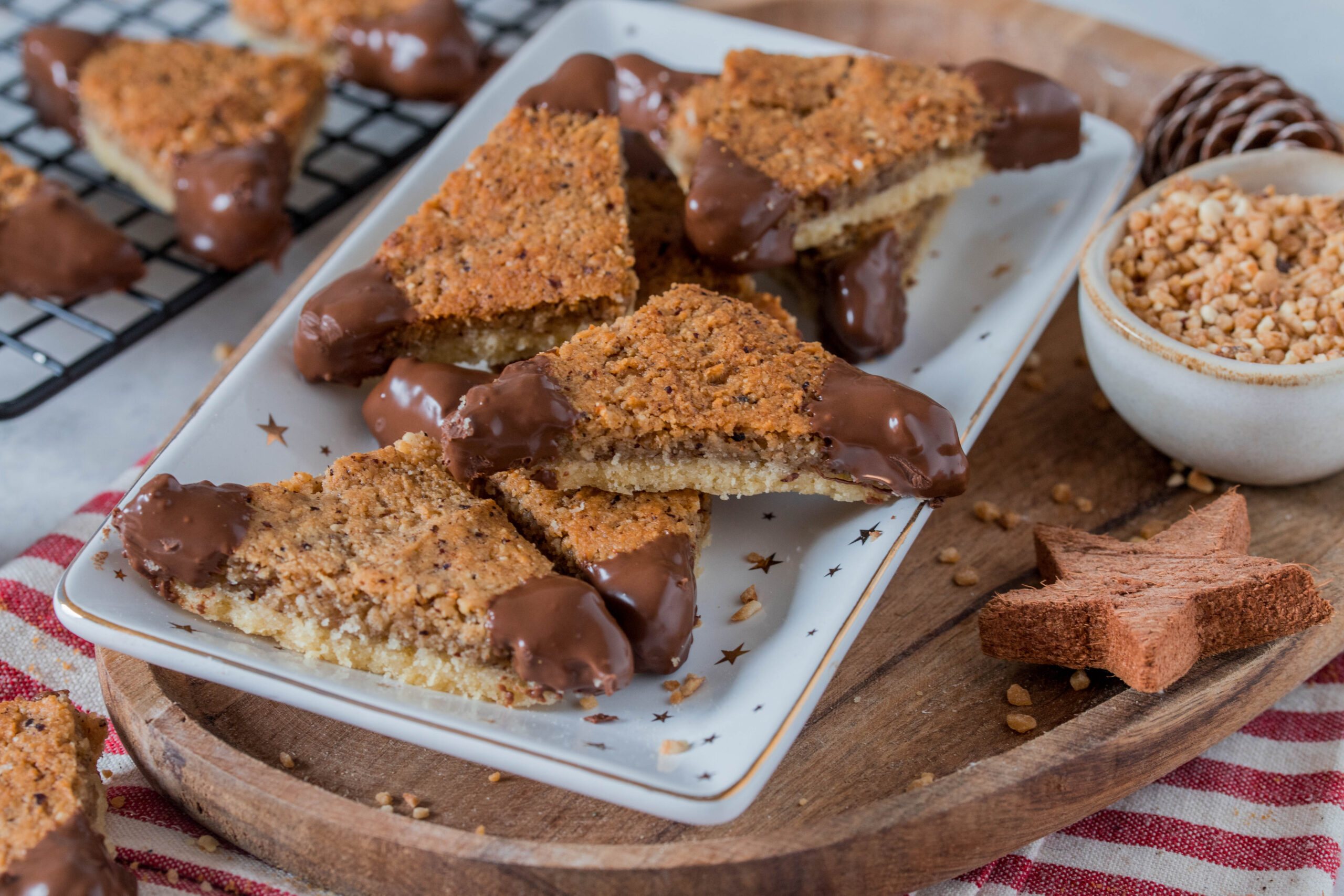 Marzipan-Nussecken Marzipan-Nussecken