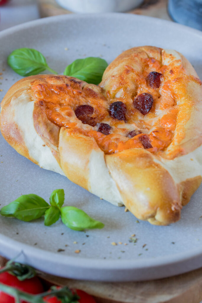 Laugenherz Pizza Style