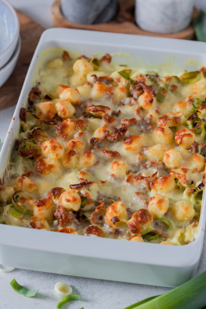 Gnocchi Auflauf mit Hackfleisch und Lauch