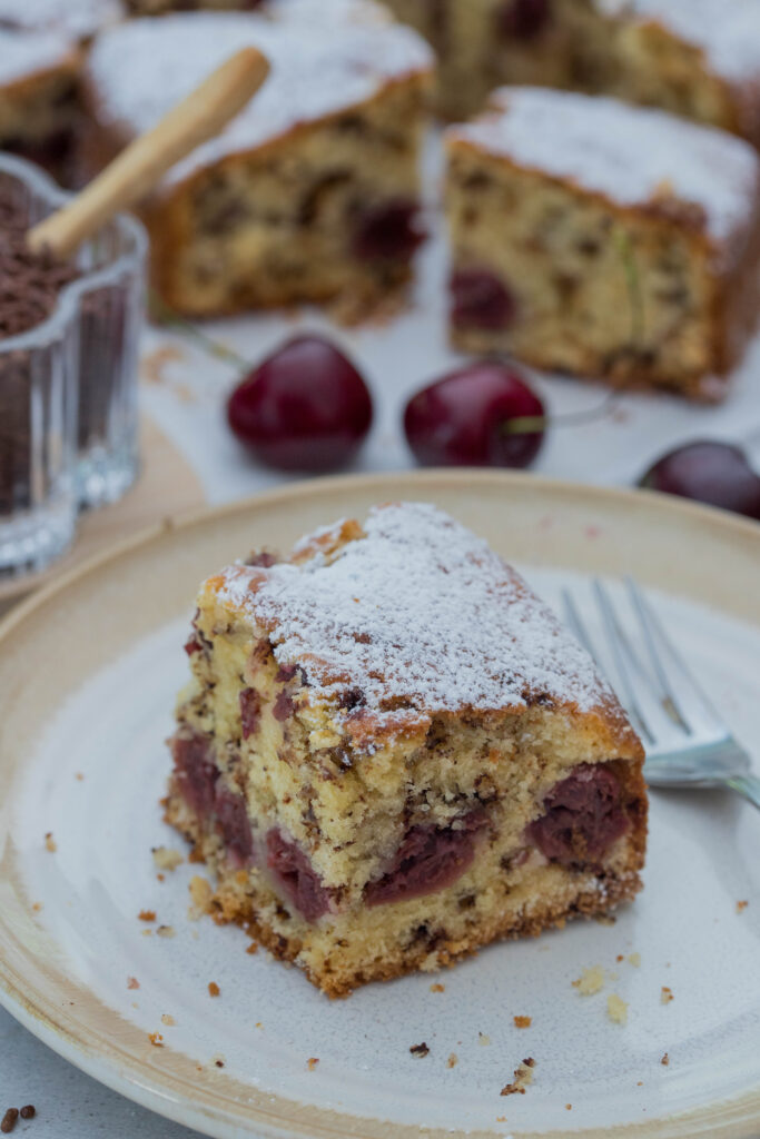 Kirschkuchen mit Schokostreuseln Kirschkuchen mit Schokostreuseln