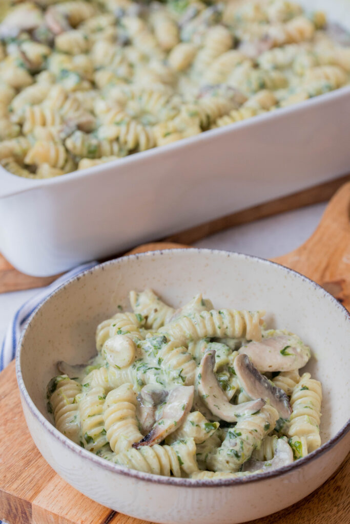 Ofenpasta mit Spinat und Champignons Ofenpasta mit Spinat und Champignons