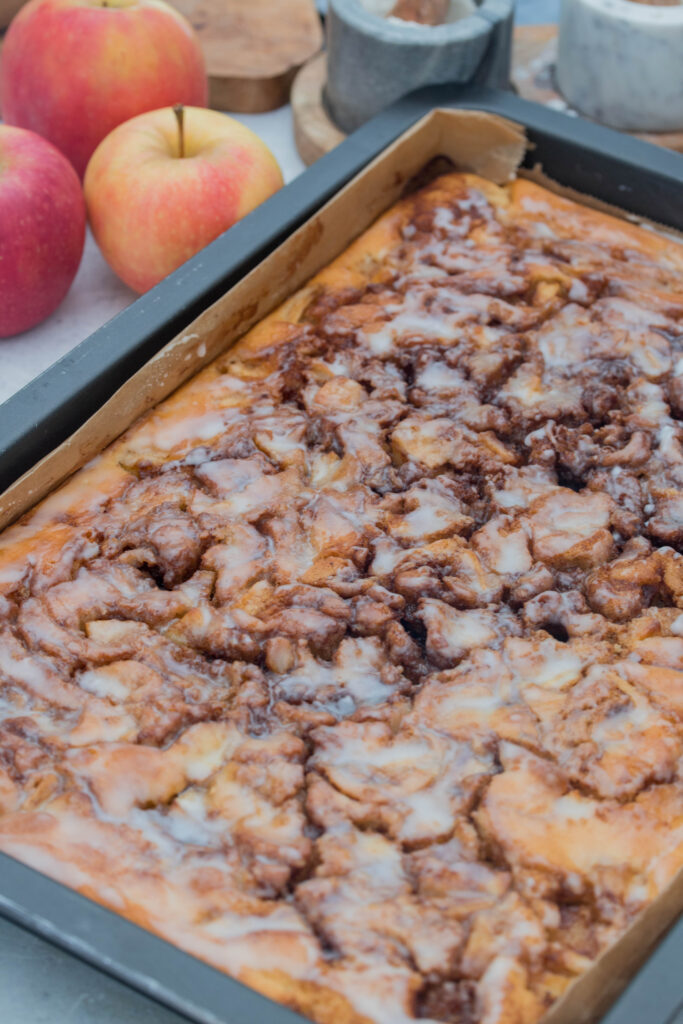 Apfel-Zimtschneckenkuchen Apfel-Zimtschneckenkuchen